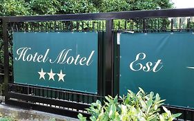Motel Est